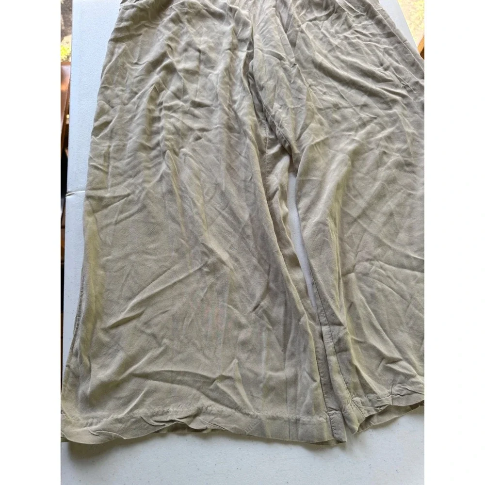 H&M Womens Medium Beige Wide Leg Elastic Waist Cropped Flowy Pants Tan Trousers‎